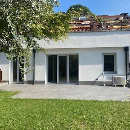 Апартаменти Casa Zehnder Reno Di Leggiuno Екстер'єр фото