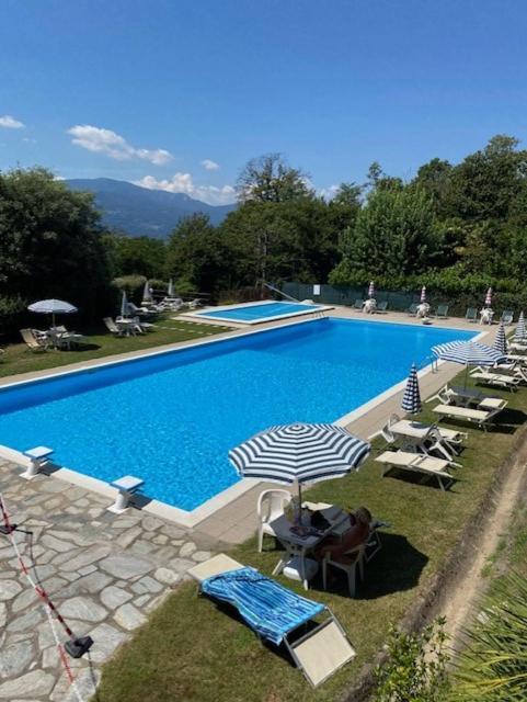 Апартаменти Casa Zehnder Reno Di Leggiuno Екстер'єр фото
